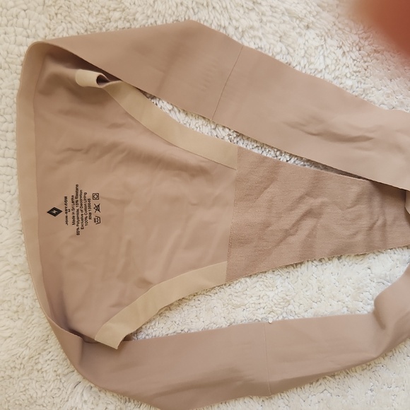 EBY Seamless Thong - Nude - Picture 3 of 7